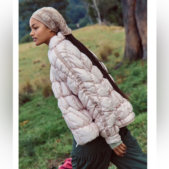 NWT Free People x FP Movement Pippa Scrunchy Glossy Packable Puffer Jacket - Picture 9 of 15